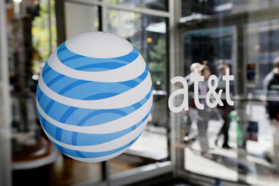 AT&T (T) в минвушем квартале сократил чистую прибыль
