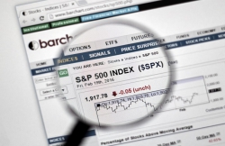 Анализ объемов в секторах S&P 500