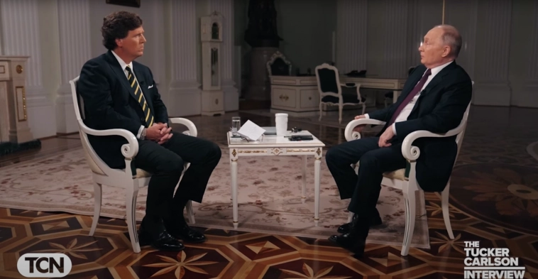 Путин показал кузькину мать в интервью Такеру: как американцы отреагировали в комментариях